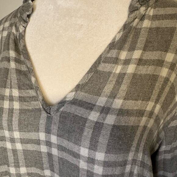 Cloth & Stone Anthropologie gray & white plaid flannel long sleeve top size L - Picture 4 of 12